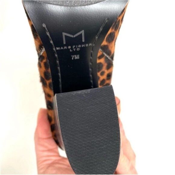 Marc Fisher Alva leopard print Calf Hair Booties 7 New - Picture 5 of 7